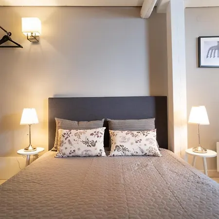 Apartment Flores *